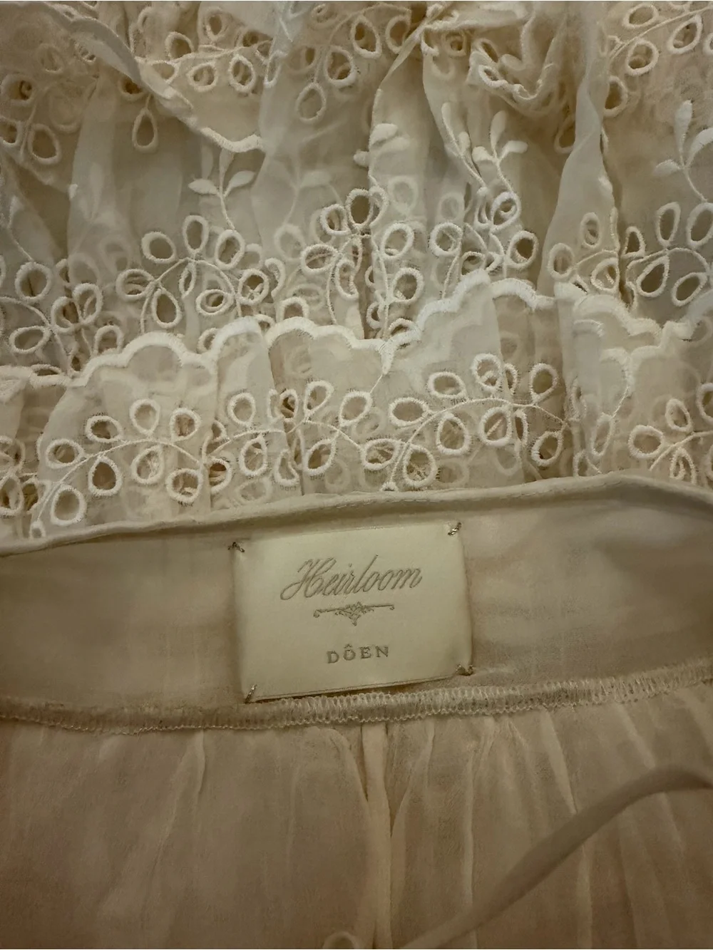 Doen heirloom Cream Tiered Lace Ruffle Bridal Dress - Picture 5 of 6